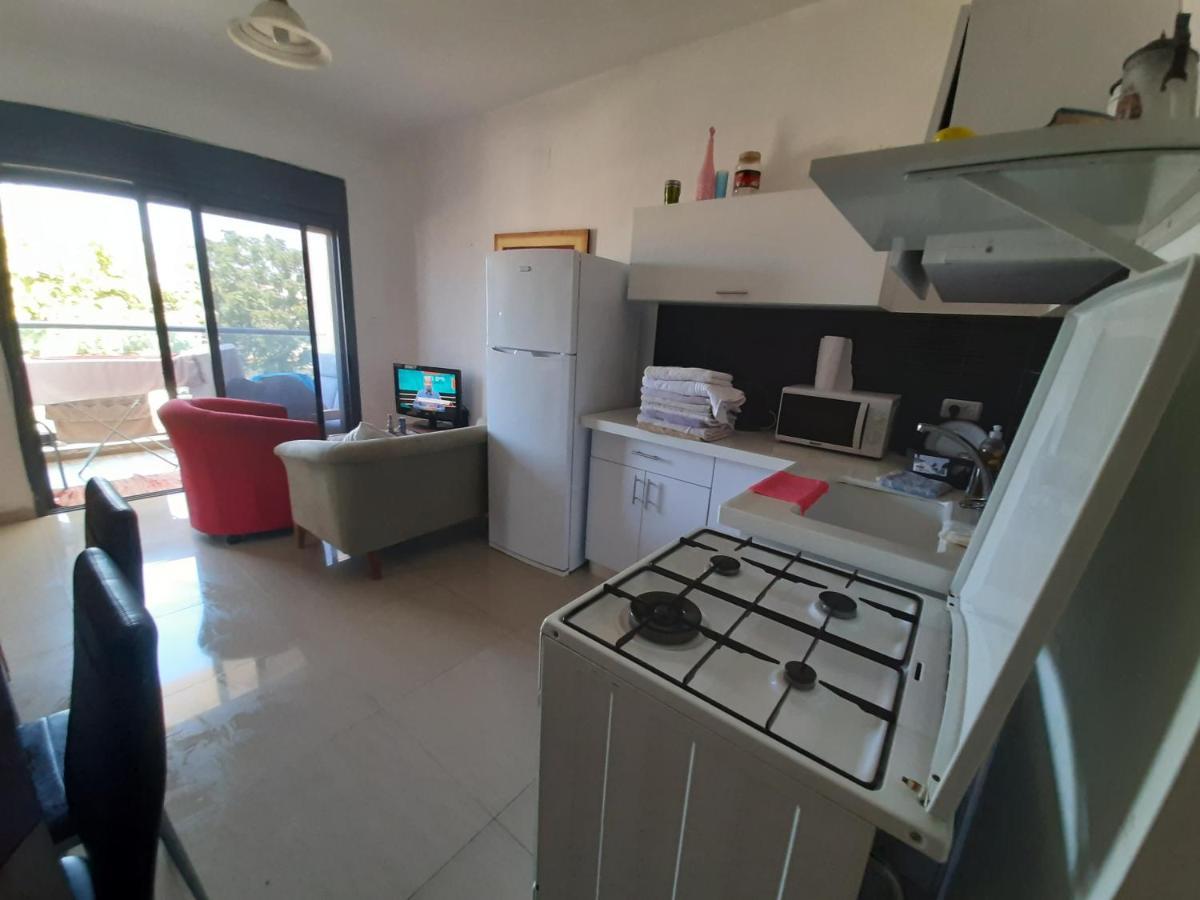 Family Apart Nahariya Exterior photo